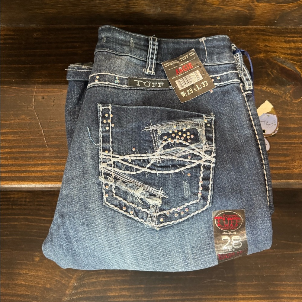 Cowgirl Tuff 28L